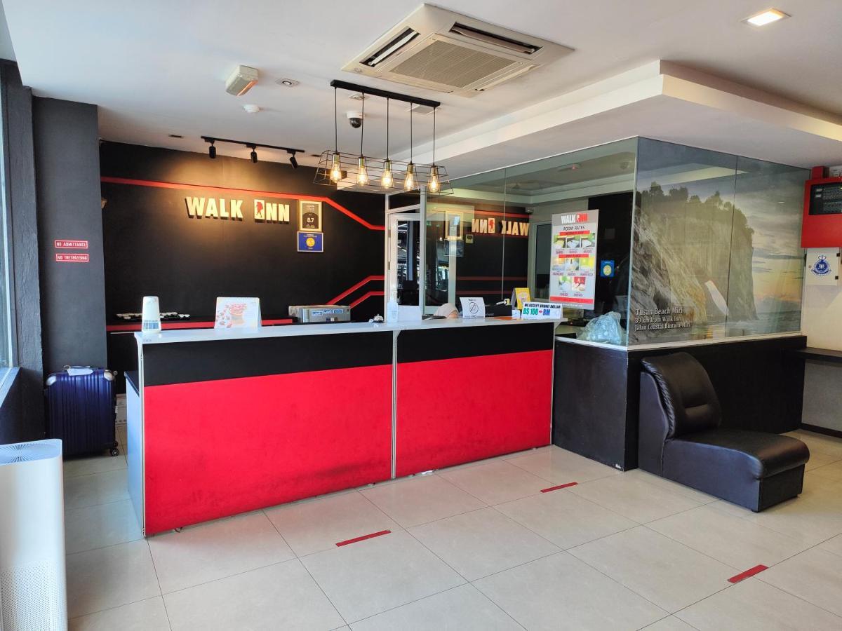 Walk Inn Miri Exteriör bild